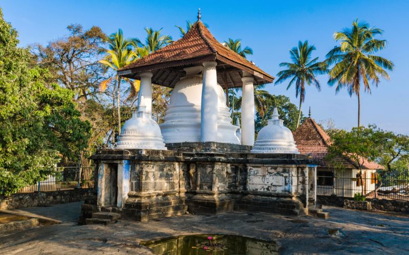 Polonnaruwa (2000 × 1335 px) (2) Polonnaruwa (2000 × 1335 px) (2)