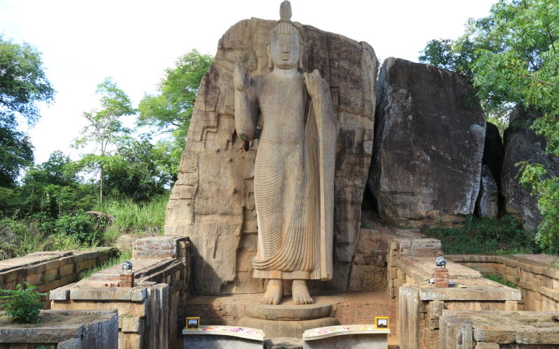 Polonnaruwa (2000 × 1335 px) (8) Polonnaruwa (2000 × 1335 px) (8)